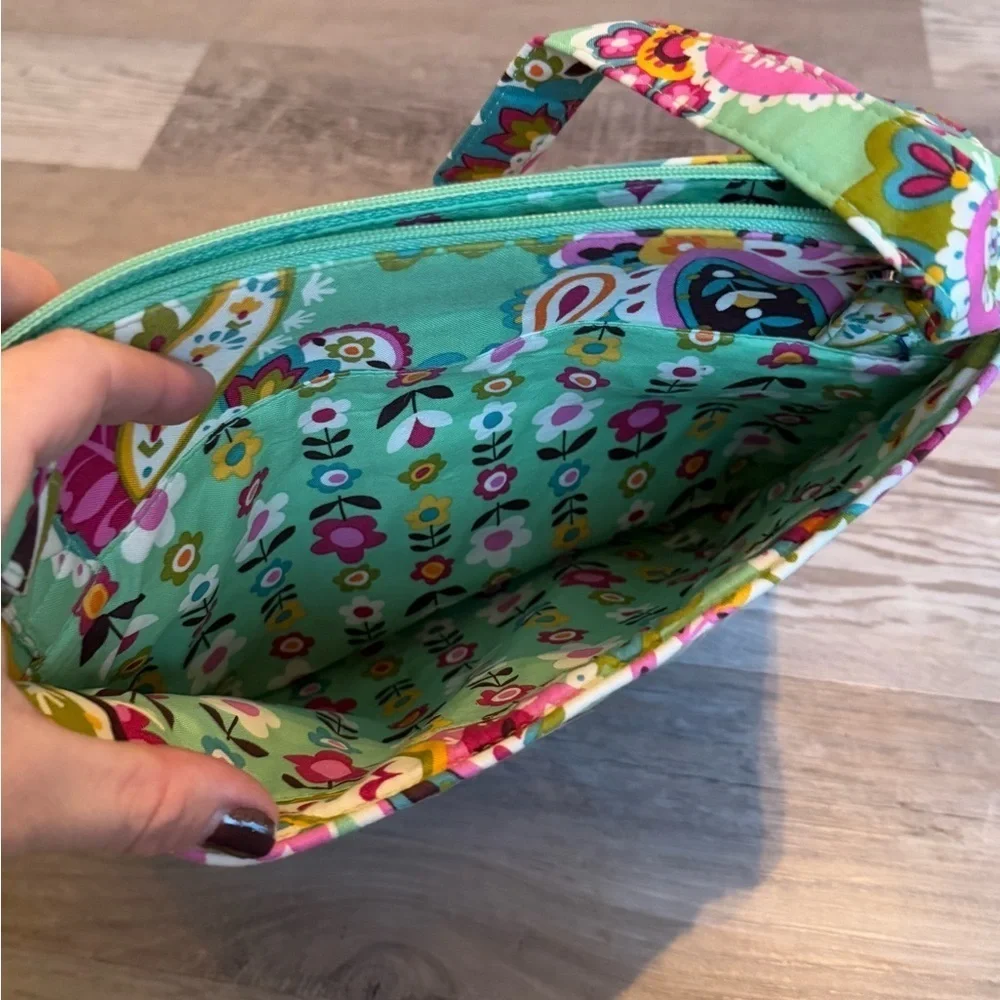 Vera Bradley Tutti Frutti Laptop / Pad Hipster  Crossbody Shoulder bag